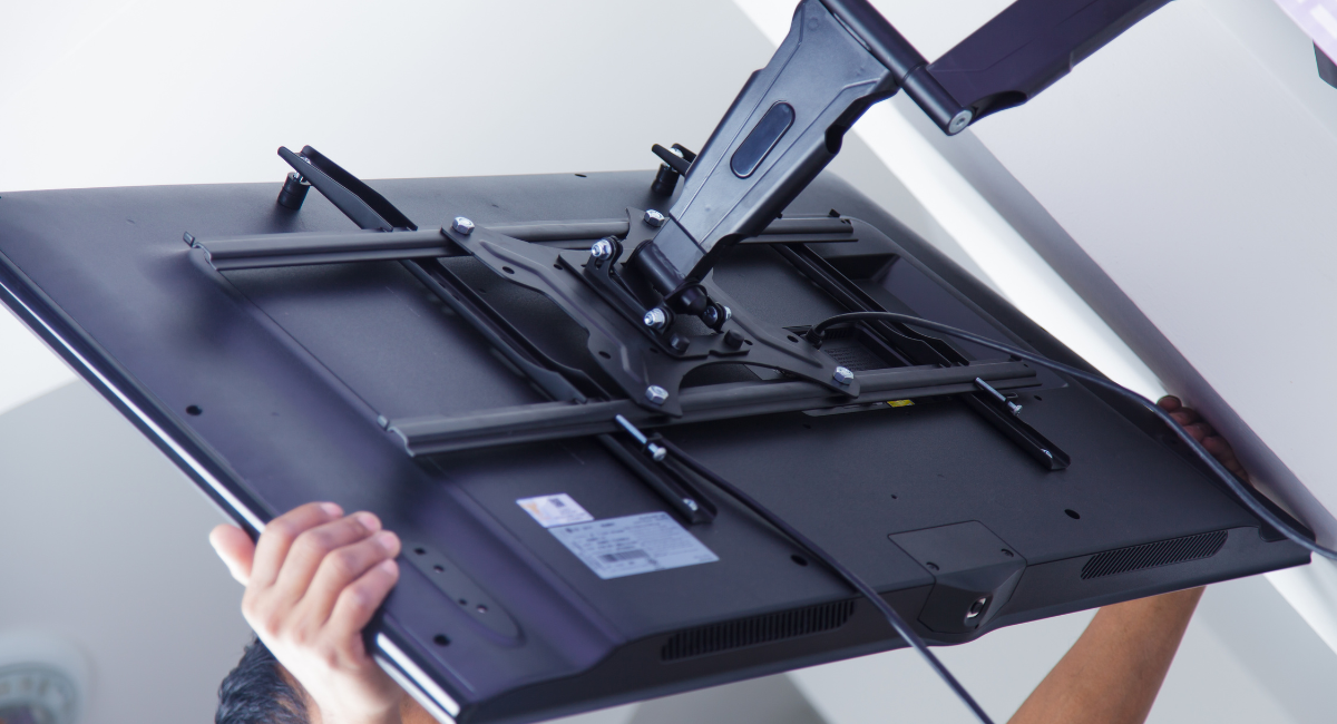 Want-to-take-down-your-TV-without-damaging-it-Learn-the-safe-way-to-remove-reinstall-your-TV-with-this-guide.-Avoid-cracks-strains